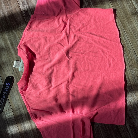 Front Slashed Cropped Tee - Picture 2 of 3